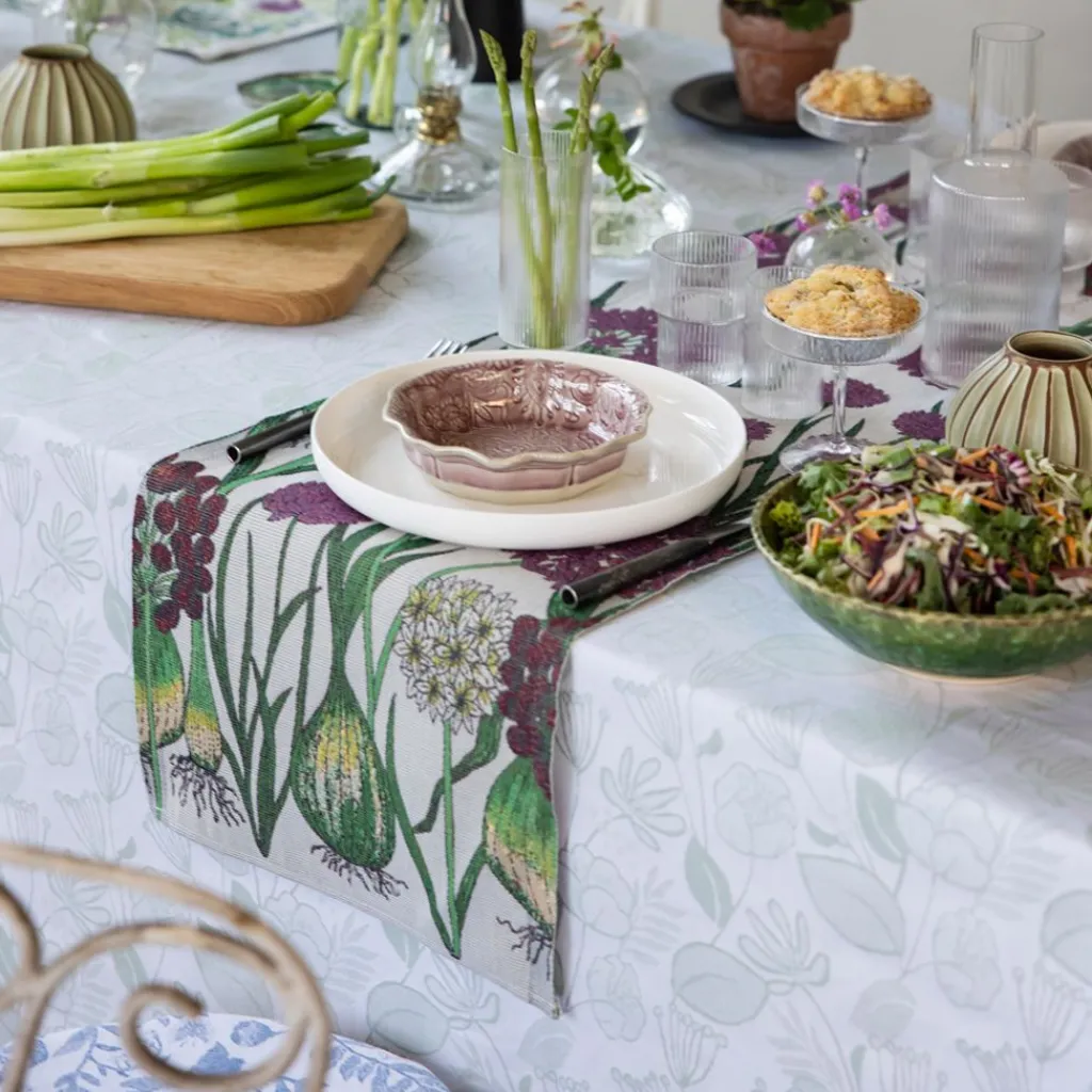 Bordslöpare|Ekelund Löpare<Ekelund Allium löpare 35X120 - s Linneväveri