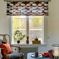 Gardinkappor Mönstrade<Arvidssons textil Blader svart-orange gardinkappa metervara