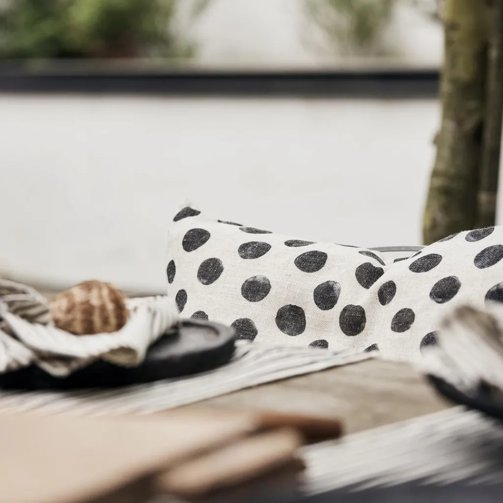 Mönstrade Kuddfodral<Jakobsdals Cruella dot svart kuddfodral