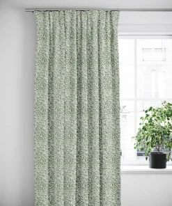 Gardiner Mönstrade<Nordisk Textil Ester allmogegrön gardiner med tidlöst bladmönster