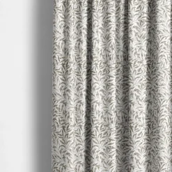 Arts & Crafts Tyger|Gardintyger Mönstrade<Nordisk Textil Ester beige tyg – klassiskt bladmönster i beige