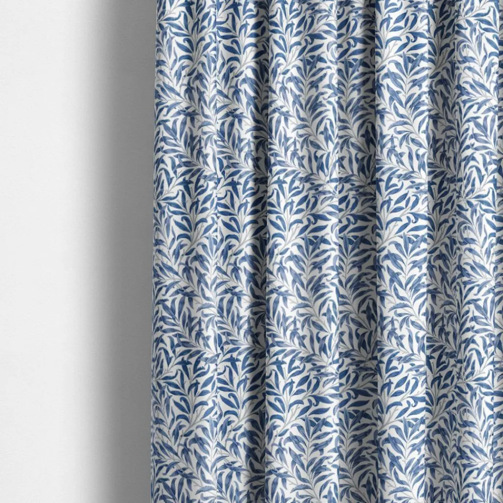 Gardiner Mönstrade<Nordisk Textil Ester blå gardiner med tidlöst bladmönster