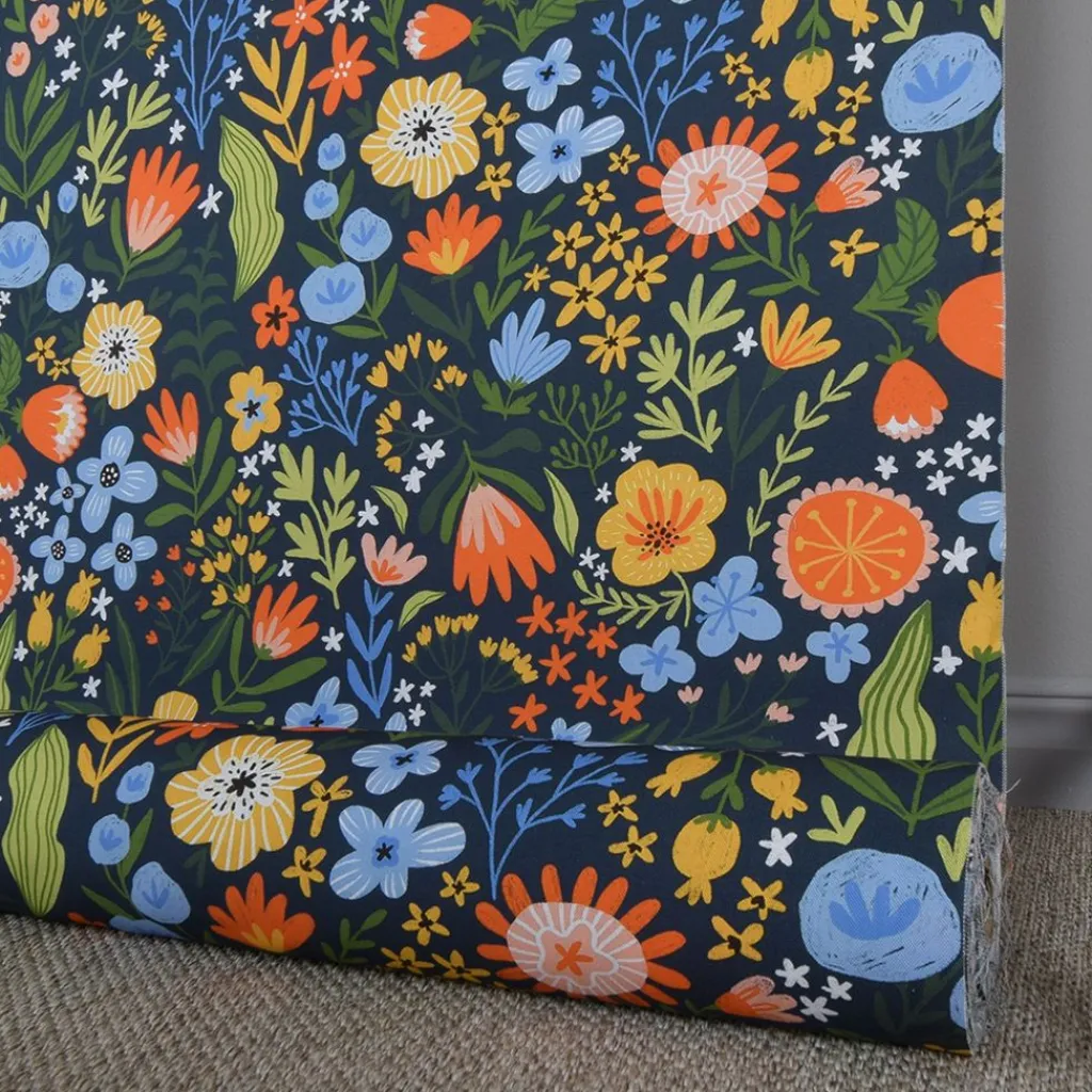Gardintyger Mönstrade< Evening Blossom tyg