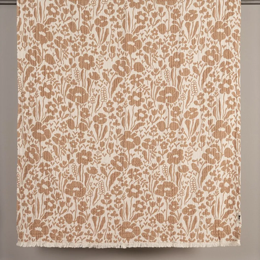 Bomullsfiltar<Almedahls Fauna brun bomullspläd 120x170cm - jacquardvävd pläd med varm 70-talskänsla