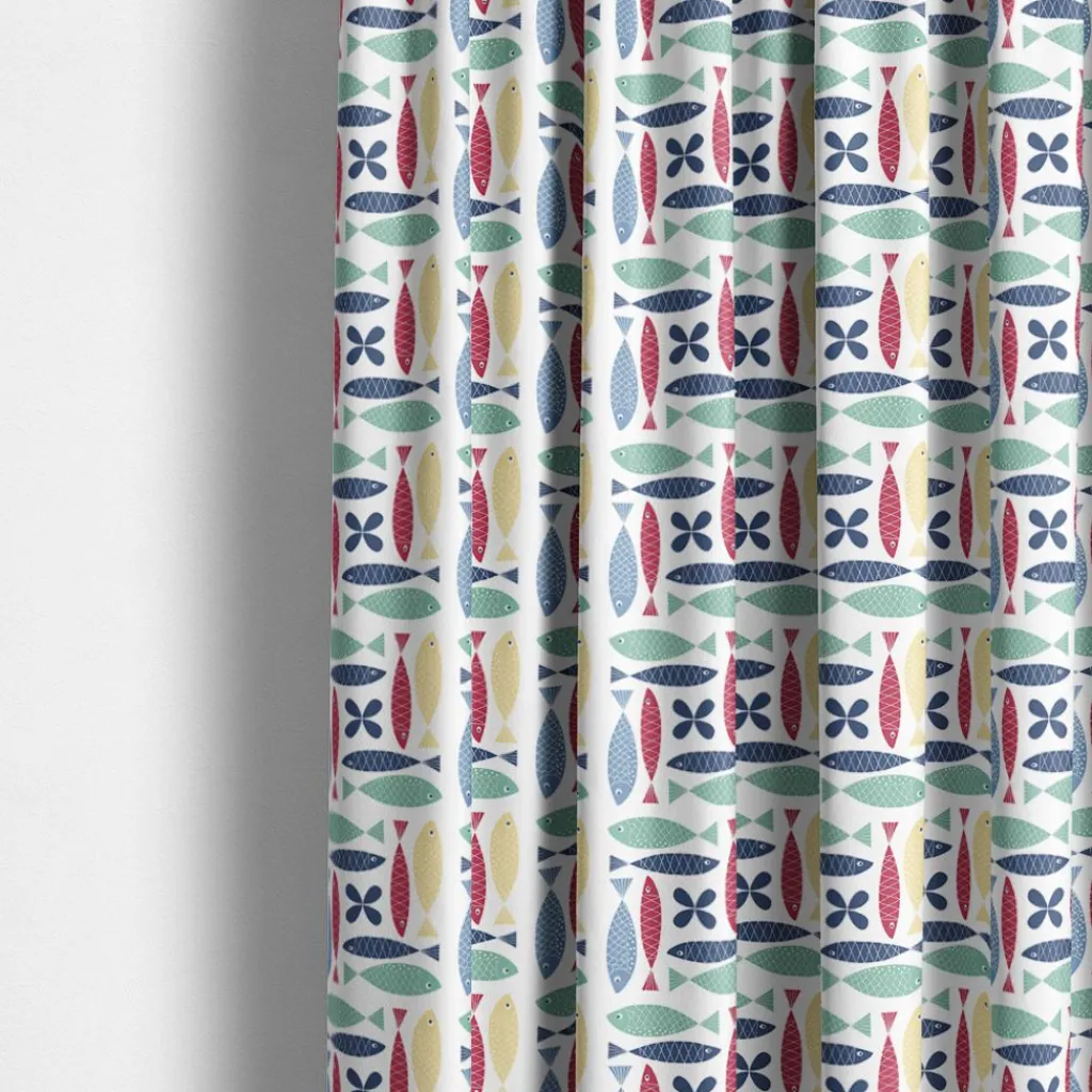 Gardintyger Mönstrade|Arvidssons Textil<Arvidssons textil Fina fisken multi tyg – färgstarkt och lekfullt designat med retro känsla