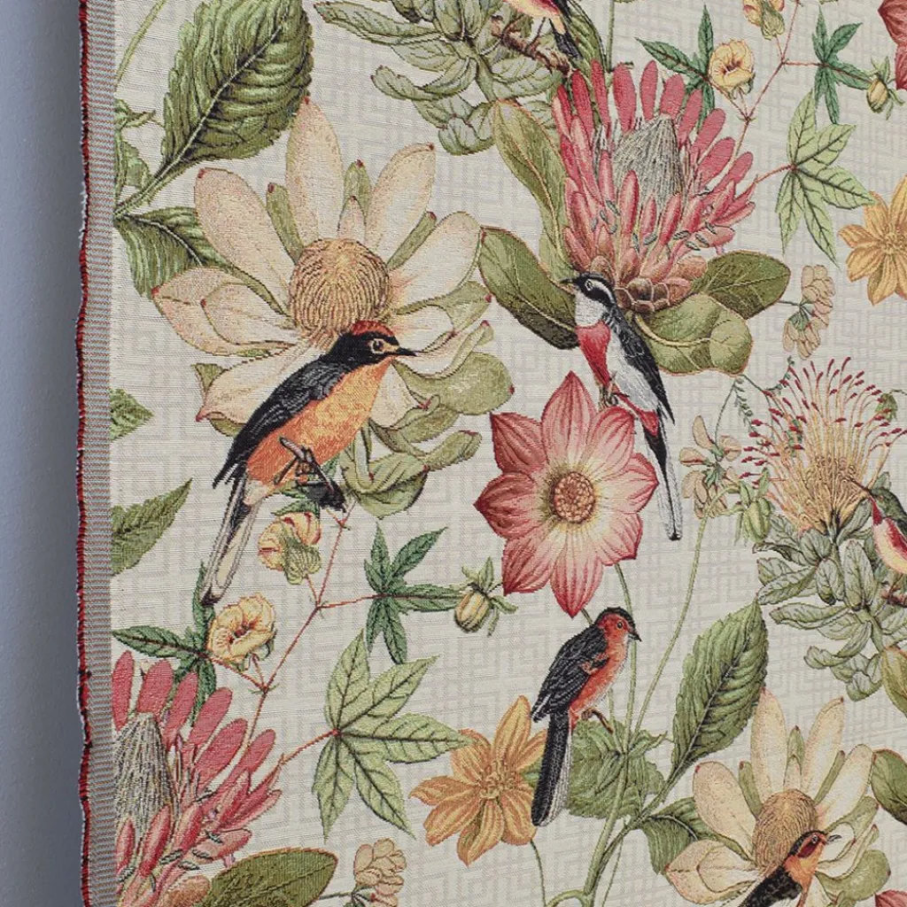 Blommiga Möbeltyger|Mönstrade Möbeltyger< Floral botanic bird möbeltyg - fyllt av blomster och färgsprakande fåglar