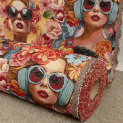 Mönstrade Möbeltyger<Nordisk Textil Girl power – gobelängtyg med effektfyllt popart-mönster