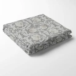 Bordsduk<Nordisk Textil Grace beige bordsduk - Klassisk blommig Arts and Crafts design