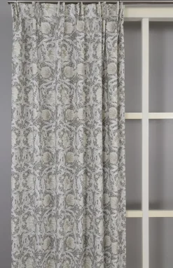 Gardiner Mönstrade<Nordisk Textil Grace beige gardiner - Klassisk blommig Arts and Crafts design