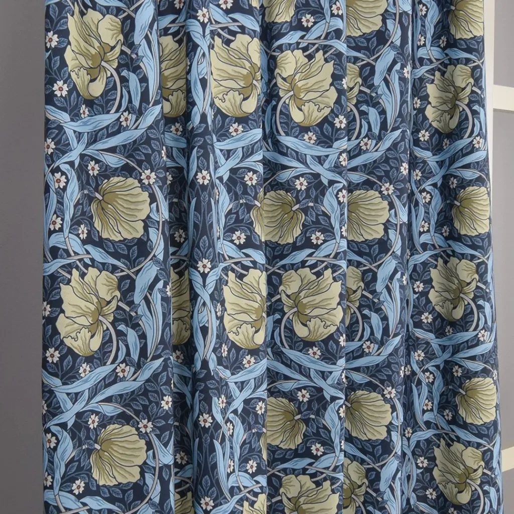 Gardiner Mönstrade<Nordisk Textil Grace blå gardiner - Klassisk blommig Arts and Crafts design