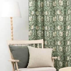 Gardiner Mönstrade<Nordisk Textil Grace grön gardiner - Klassisk blommig Arts and Crafts design