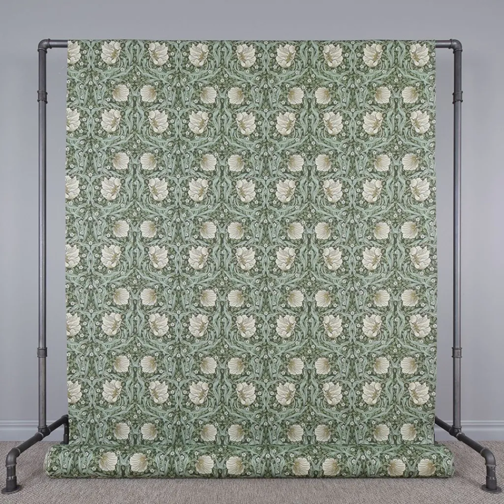 Arts & Crafts Tyger|Gardintyger Mönstrade< Grace grön tyg - Klassisk blommig Arts and Crafts design