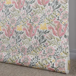 Arts & Crafts Tyger|Gardintyger Mönstrade<Nordisk Textil Harmony vit-rosa tyg
