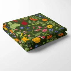 Bordsduk<Arvidssons textil Hedemora grön blommig bordsduk