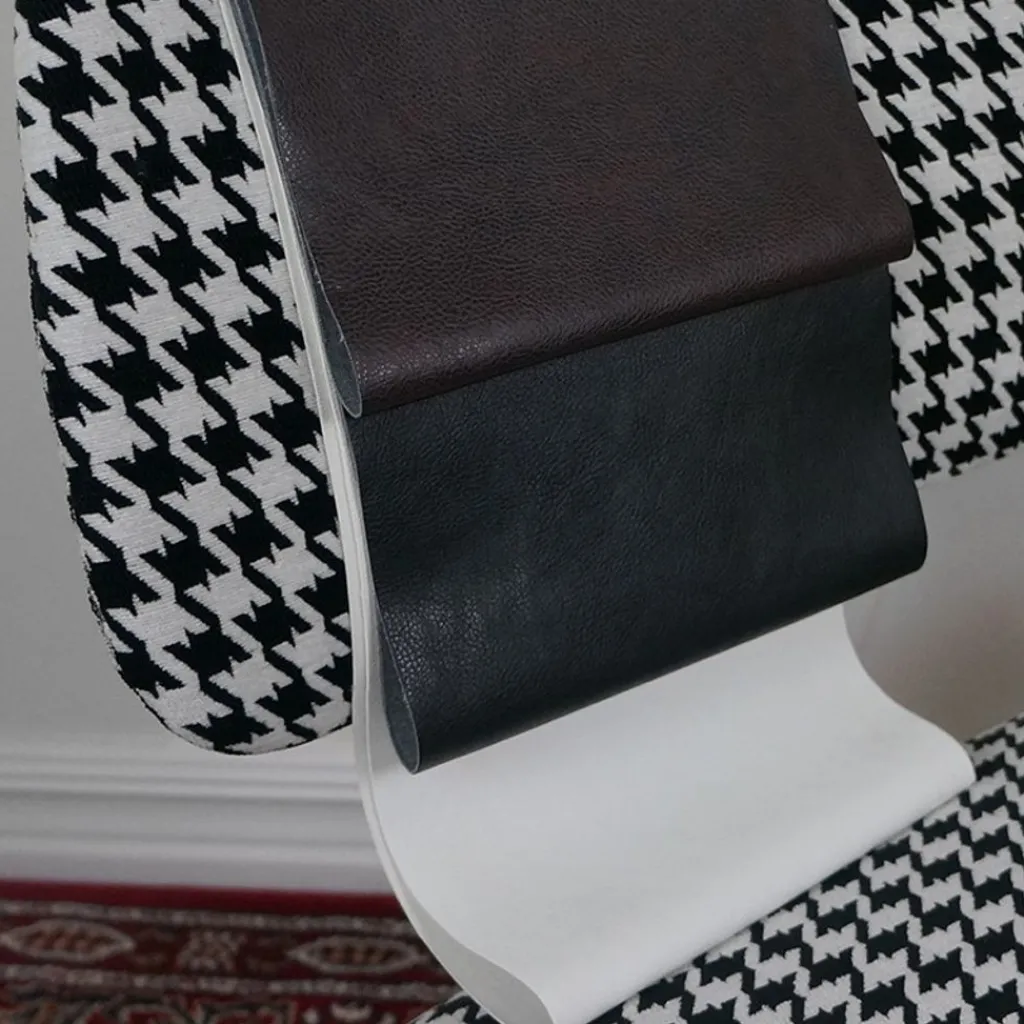 Enfärgade Fuskskinn<Nordisk Textil Jack svart konstläder metervara