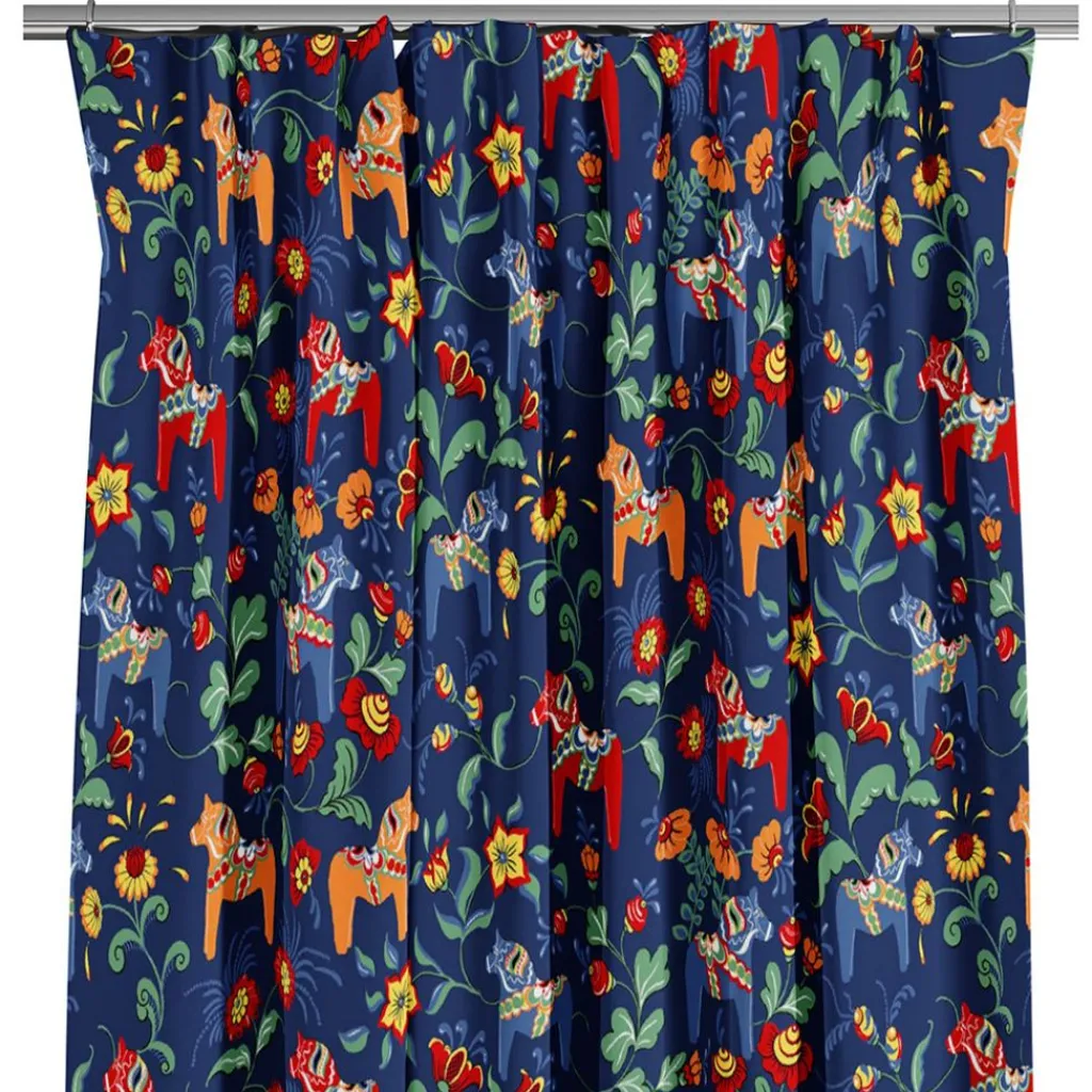 Gardiner Mönstrade<Arvidssons textil Leksand blå gardiner med traditionellt dalahästtryck