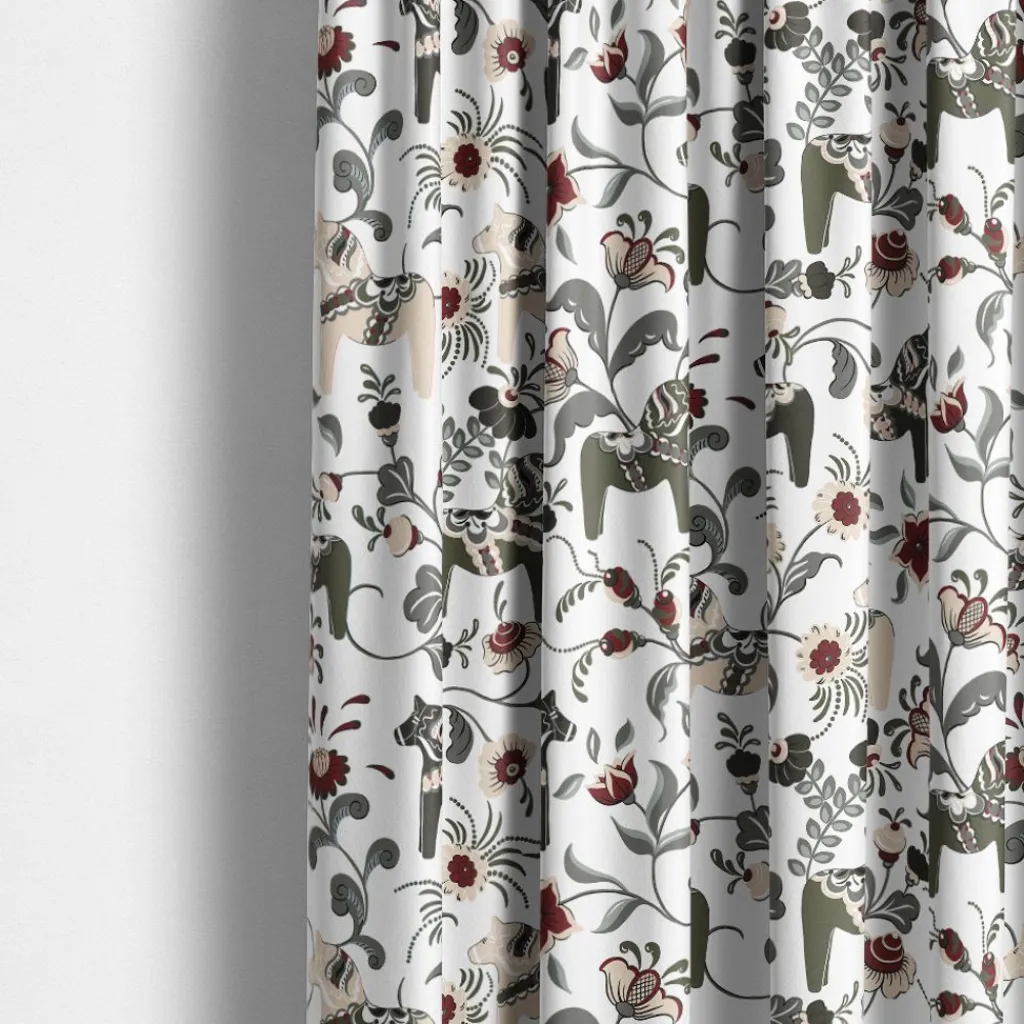 Gardintyger Mönstrade|Arvidssons Textil<Arvidssons textil Leksand grön tyg med traditionellt dalahästtryck