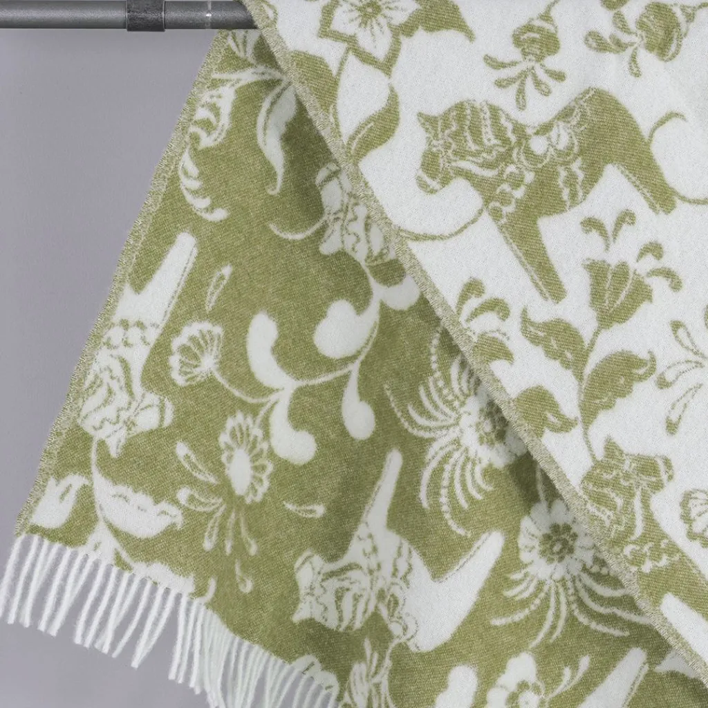 Ullplädar<Arvidssons textil Leksand grön ullpläd 130x170 cm – dalahästar i 100% ull