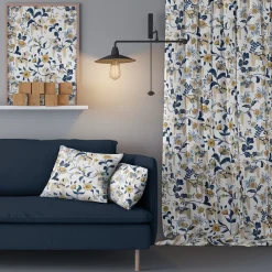Gardintyger Mönstrade|Arvidssons Textil<Arvidssons textil Leksand mörkblå tyg med traditionellt dalahästtryck