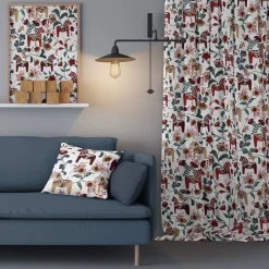 Gardintyger Mönstrade|Arvidssons Textil<Arvidssons textil Leksand vinröd-petrol tyg med traditionellt dalahästtryck