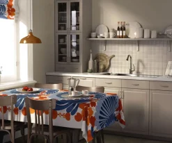 Bordsduk<Arvidssons textil Lisette blå/orange bordsduk - en dekorativ duk med mjuka former