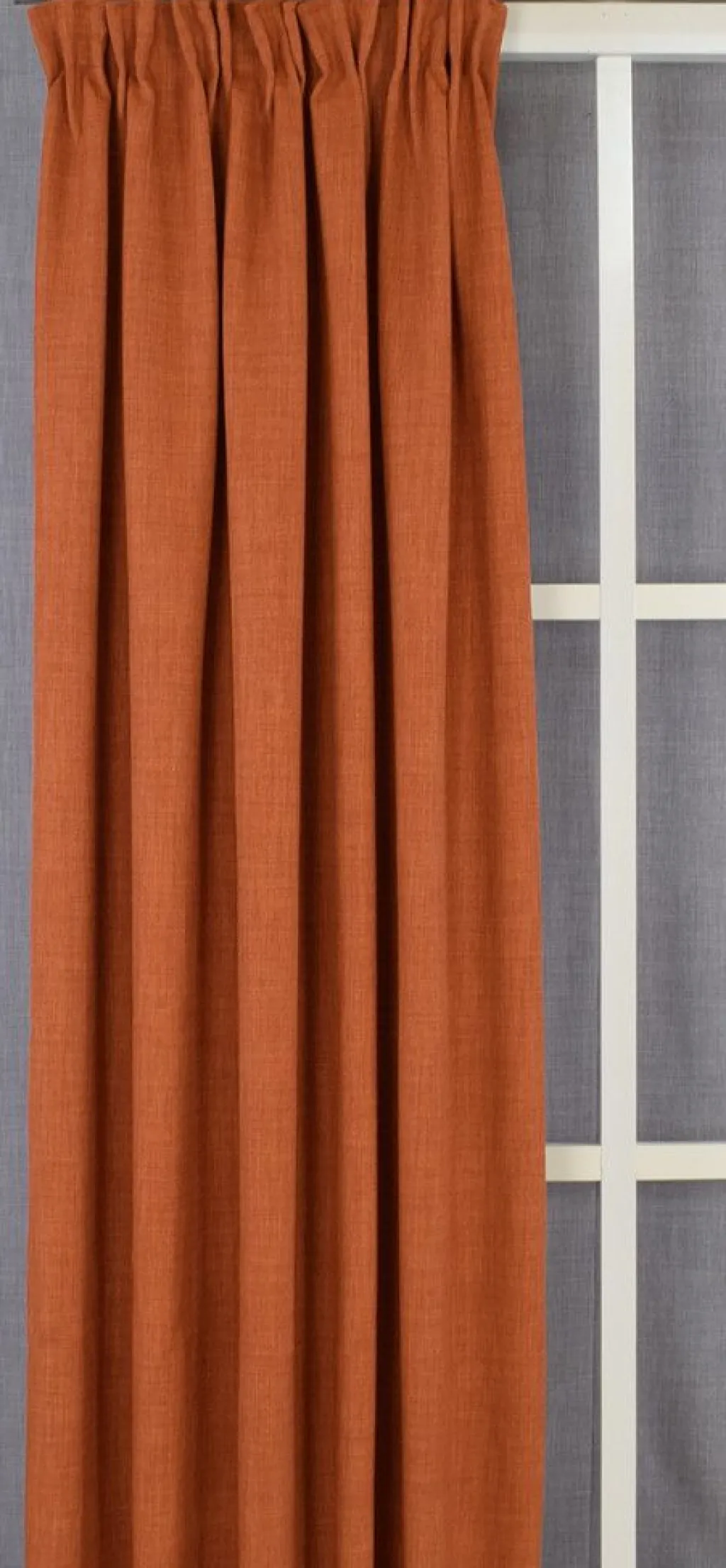 Gardiner Enfärgade< Milo orange gardiner - Tidlös design med fin struktur