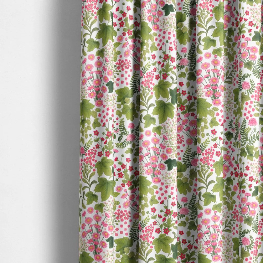 Gardintyger Mönstrade|Arvidssons Textil<Arvidssons textil Mormors Täppa tyg – Blommigt tyg med romantisk sommarkänsla