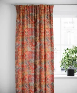 Gardiner Mönstrade< Oriental gardin – varm färgprakt med elegant uttryck