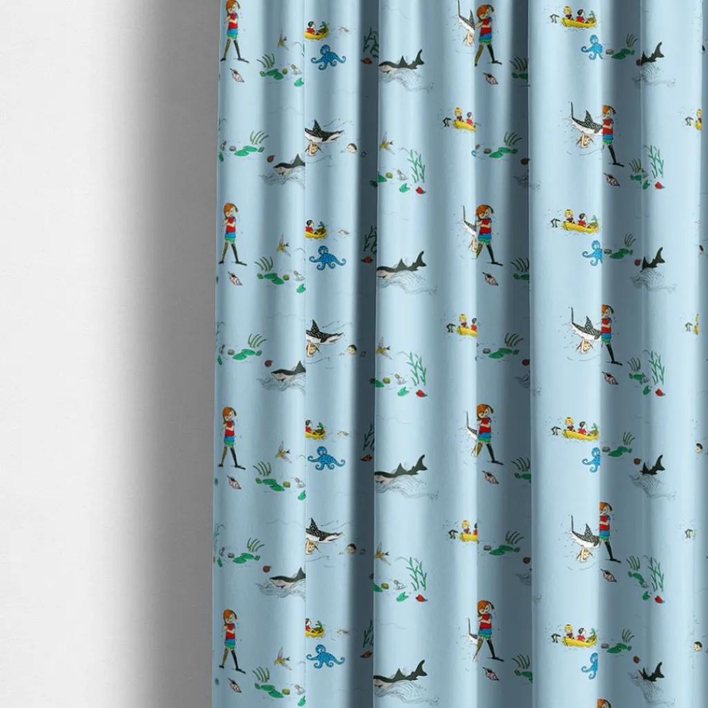 Gardintyger Mönstrade|Barnmönster<Arvidssons textil Pippi i söderhavet blå tyg