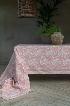 Bordsduk<Fondaco Sonia rosa blommig bordsduk i bomull 145x300cm