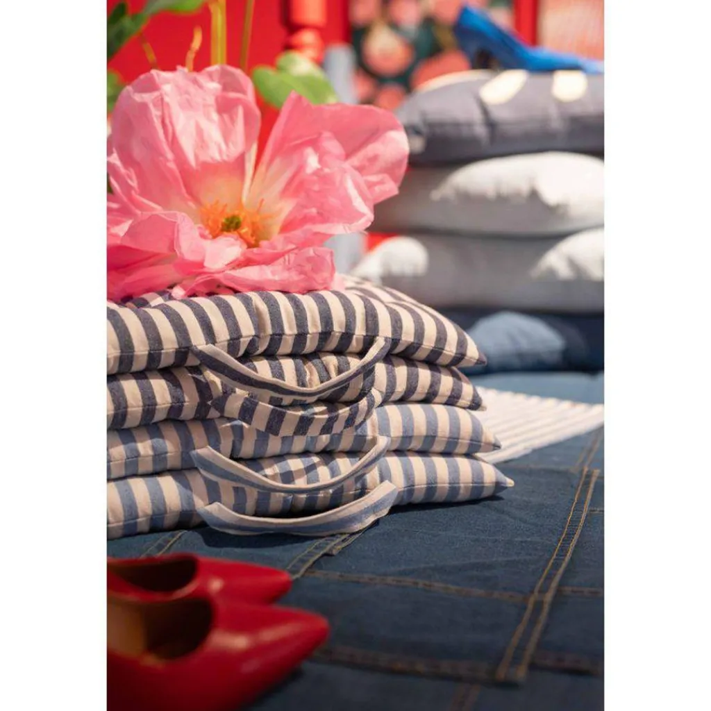 Sittunderlag<Fondaco Svea denim sittdyna med handtag