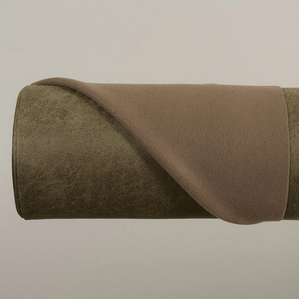 Enfärgade Fuskskinn<Nordisk Textil Vinny grön - Hållbart fuskskinn med sliten vintage look